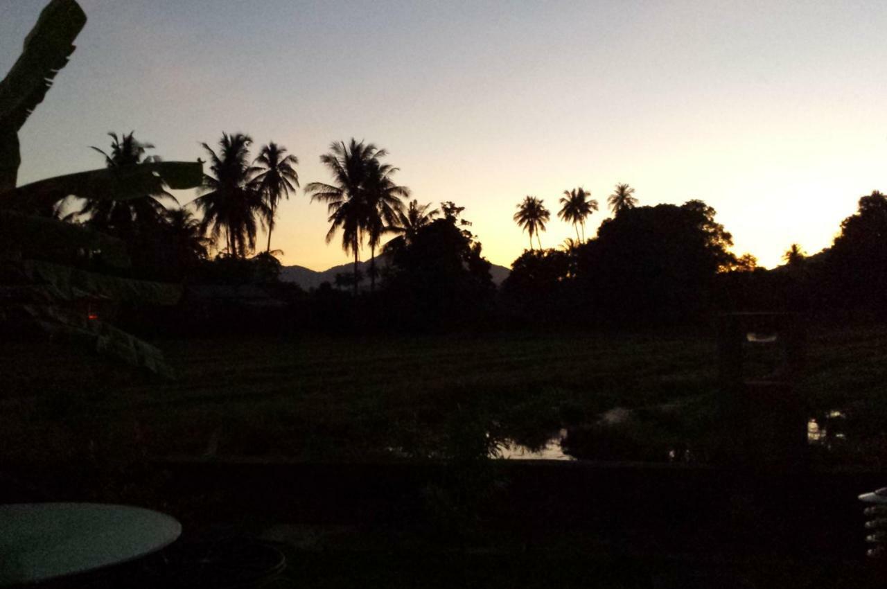 tanabendang banglos Pantai Cenang  Bagian luar foto